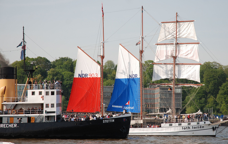 Rot&Blau auf der Elbe - Red&Blue