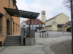 Teublitz - Rathaus und Kirche