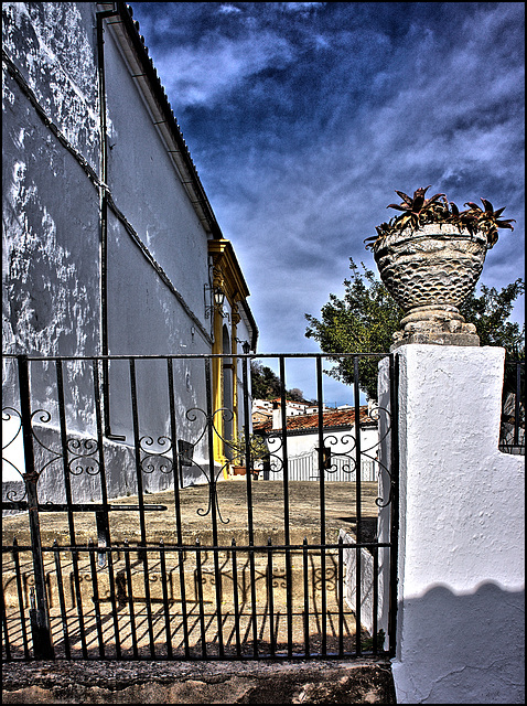 Benalauría