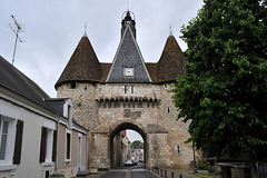 Porte de l'horloge à Déols