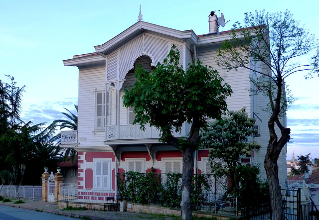 TR - Istanbul - Haus auf Büyükada