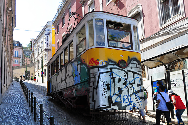 von Baixa nach Bairro Alto (© Buelipix)