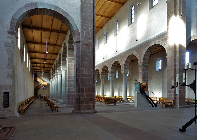 Schaffhausen, Münster zu Allerheiligen, grösste romanisch erhaltene Kirche der Schweiz