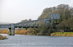 Bascule bridge