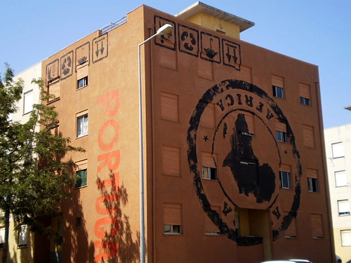 Building turned into postal package, by MTO (France).