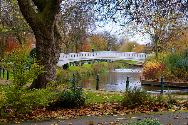 Autumn colours in Victoria Park, Stafford