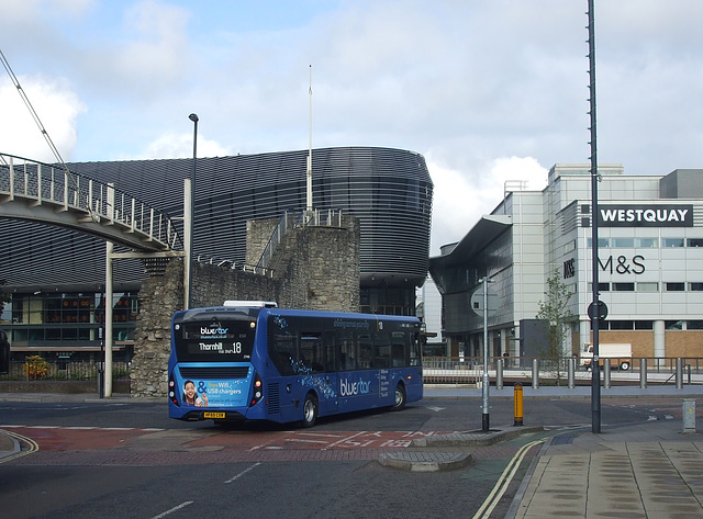 DSCF8306 Go-South Coast (Bluestar) 2746 (HF65 CXW) in Southampton - 1 Jul 2017