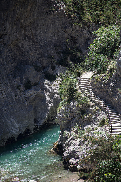 20150529 8282VRAw [R~F] Gordes du Verdon, Cote d'Azur