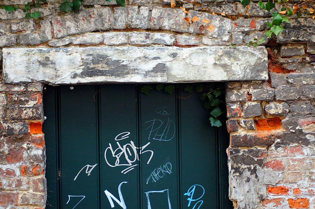 ... traces ...