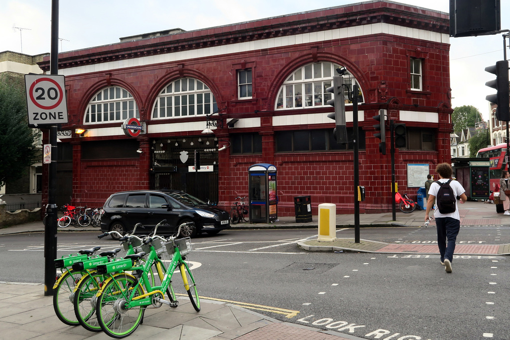 IMG 6932-001-Tufnell Park Station