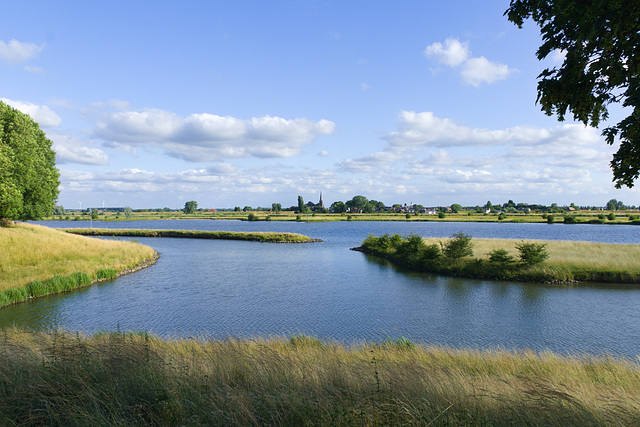 Houten - Zicht op Everdingen vanaf Fort Honswijk