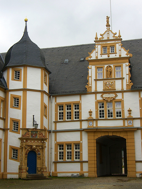 108 Schloss Paderborn