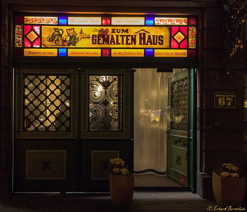 Zum gemalten Haus