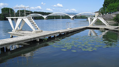 base de loisirs de Thoissey et son pont