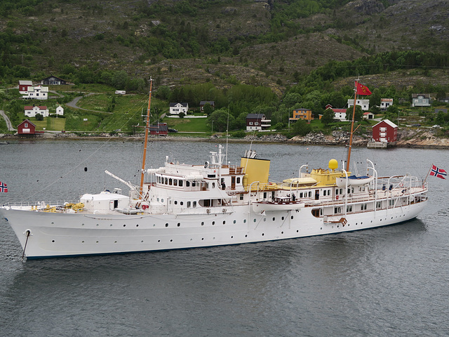 Königsschiff Norge vor Stokkøya