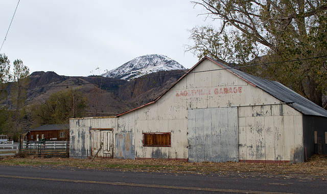 Surprise Valley Eagleville CA (0872)