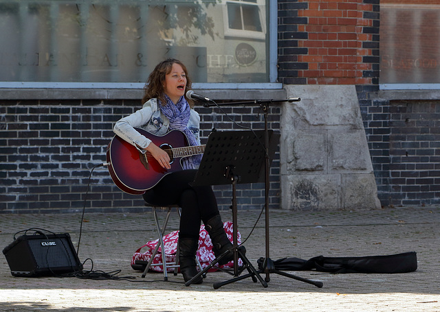 EOS 60D Unknown 2019 08 20 00094 Musician dpp