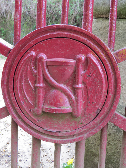 nunhead cemetery gates, london