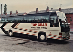 Top Gear (Pickup) A717 GJA at the garage in Norden, Rochdale – 1 Aug 1985 (23-15)