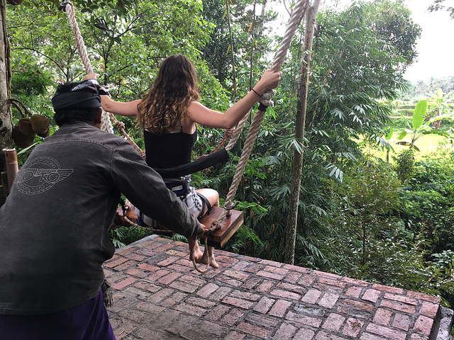 Prête à s’envoler dans le ciel de Bali Prête à s’envoler dans le ciel de Bali