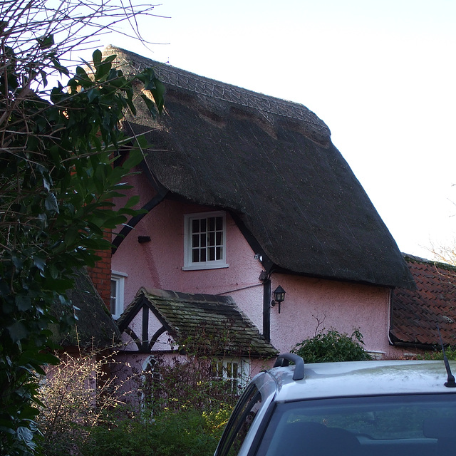 Great Shelford: Old Thatch, Church Street 2014-01-02