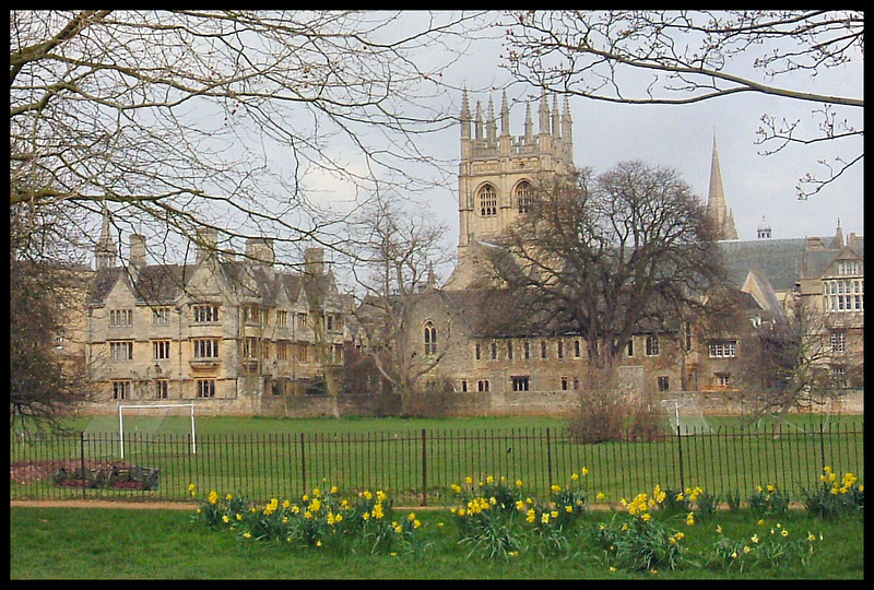 Oxford in daffodil time