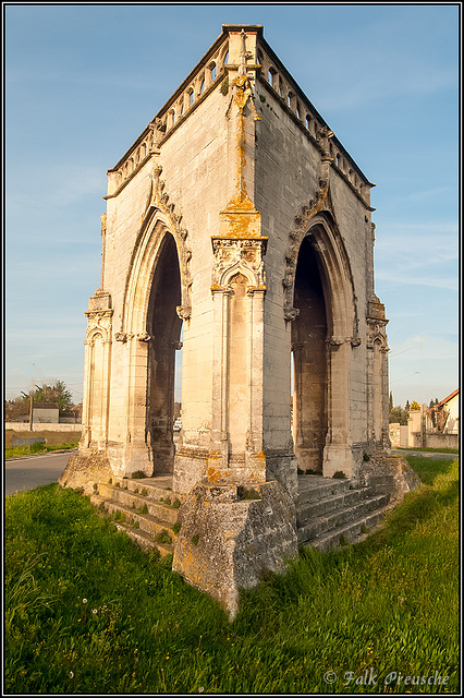 Croix  Couverte