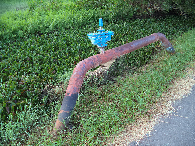 Country-style piping /Tuyauterie champêtre (2)