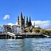 Altstadtufer mit Groß St. Martin und Dom - Köln