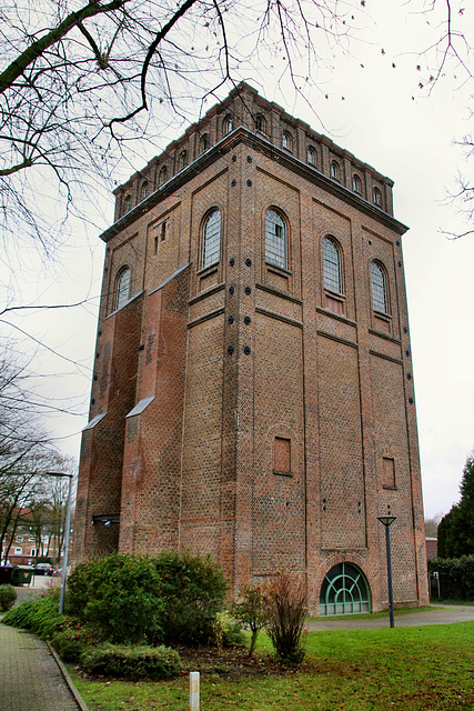 Erhaltener Malakowturm der ehem. Zeche Julius Philipp (Bochum-Wiemelhausen) / 7.12.2019