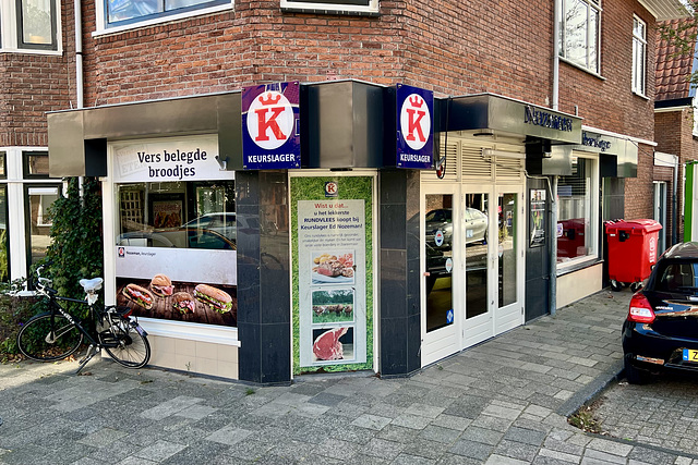 Butcher Nozeman stops