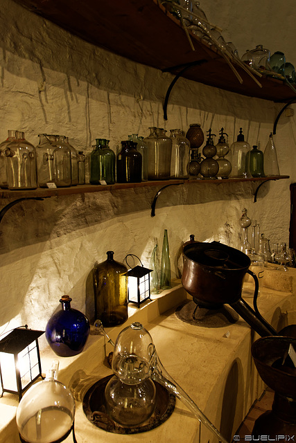 im Deutschen Apotheken-Museum im Heidelberger Schloss (© Buelipix)