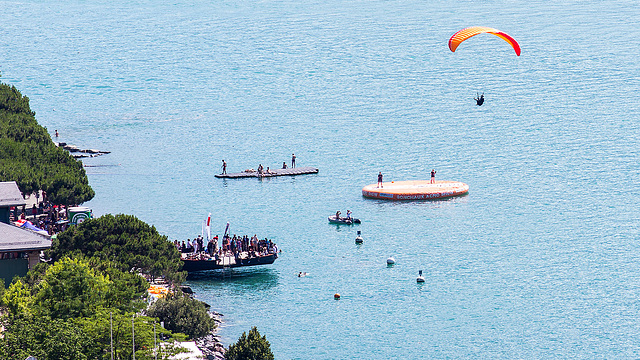 120707 parapente Montreux