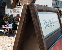 The Red Lion, Avebury