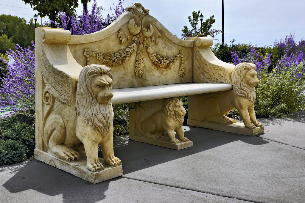 A Bench of Lions – Mark Twain Miniature Golf Course, Eldridge Park, Elmira, New York