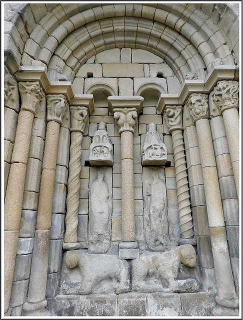 Détail de la Basilique Saint Sauveur à Dinan (22)