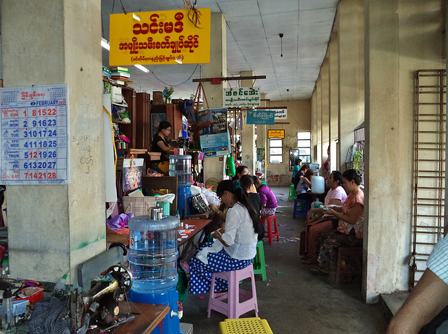 Bogyoke Aung San Market