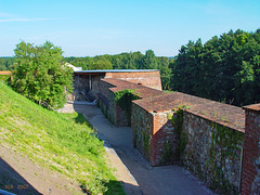 Bad Belzig,  Ostmauer + NO-Rondell der Burg Eisenhardt