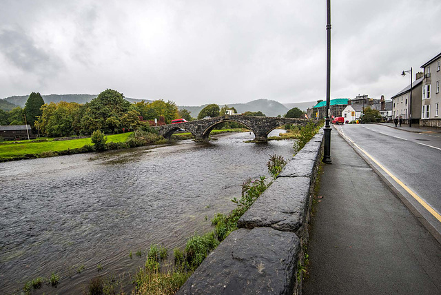 Llanwryst bridge, the centre arch is the widest span in Wales.