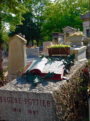 Tombe d'Eugène Pottier (1816-1887).