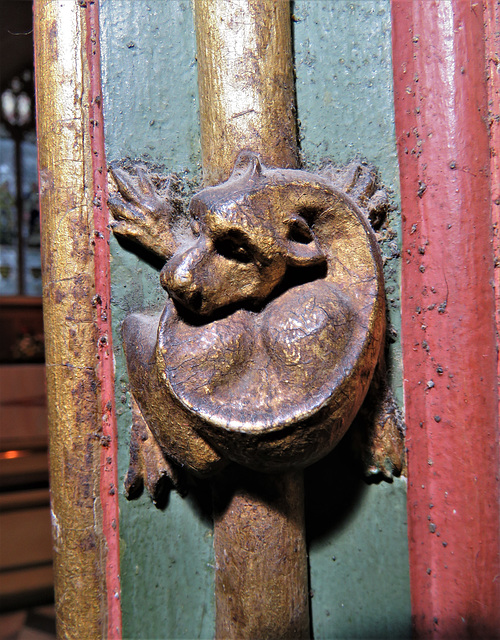 bovey tracey church, devon  c16 dragon on screen