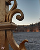 Ein Blick durch den Zaun in Versailles