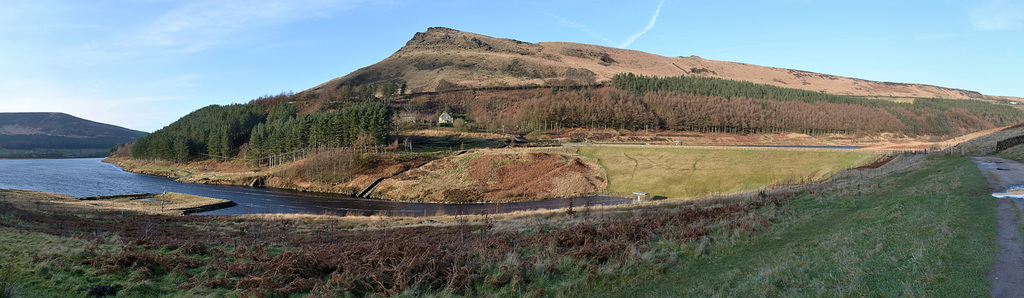 A Dovestones Panorama