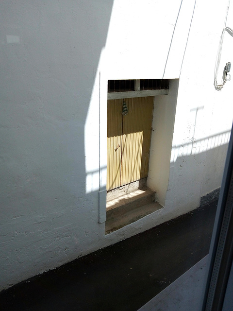 Imposiible not to be fascinated with the simplicity of light and shadow