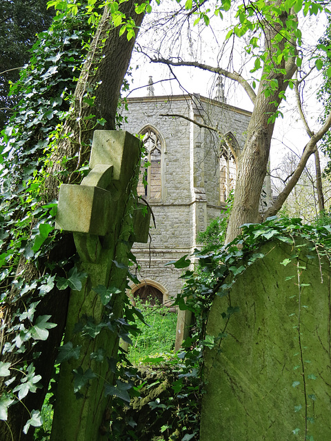 nunhead cemetery chapel, london