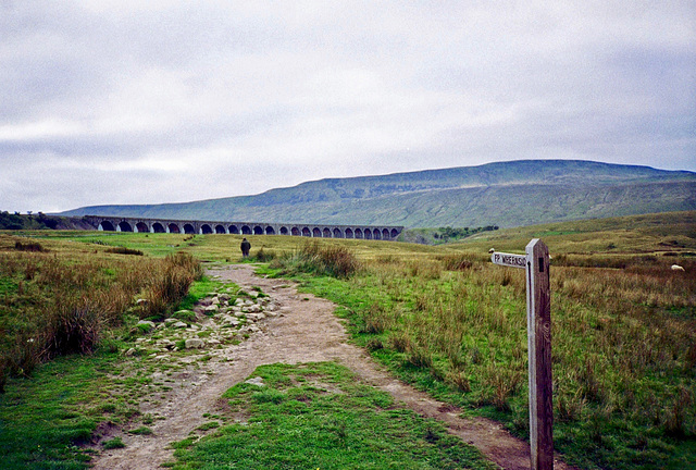 Yorkshire, Ribblehead Viaduct and Whernside (Scan from Oct 1989)