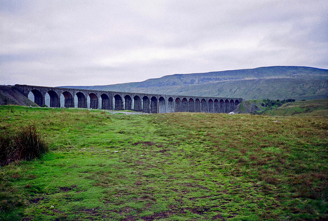 Yorkshire, Ribblehead Viaduct and Whernside (Scan from Oct 1989)