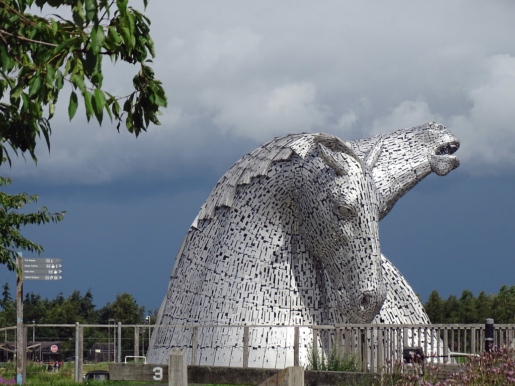 The kelpies from Lock 3