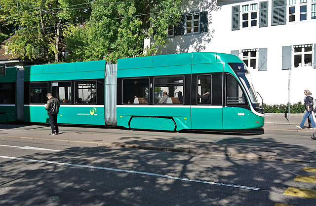 Eine Basler Straßenbahn