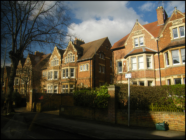 bussing along St Margaret's